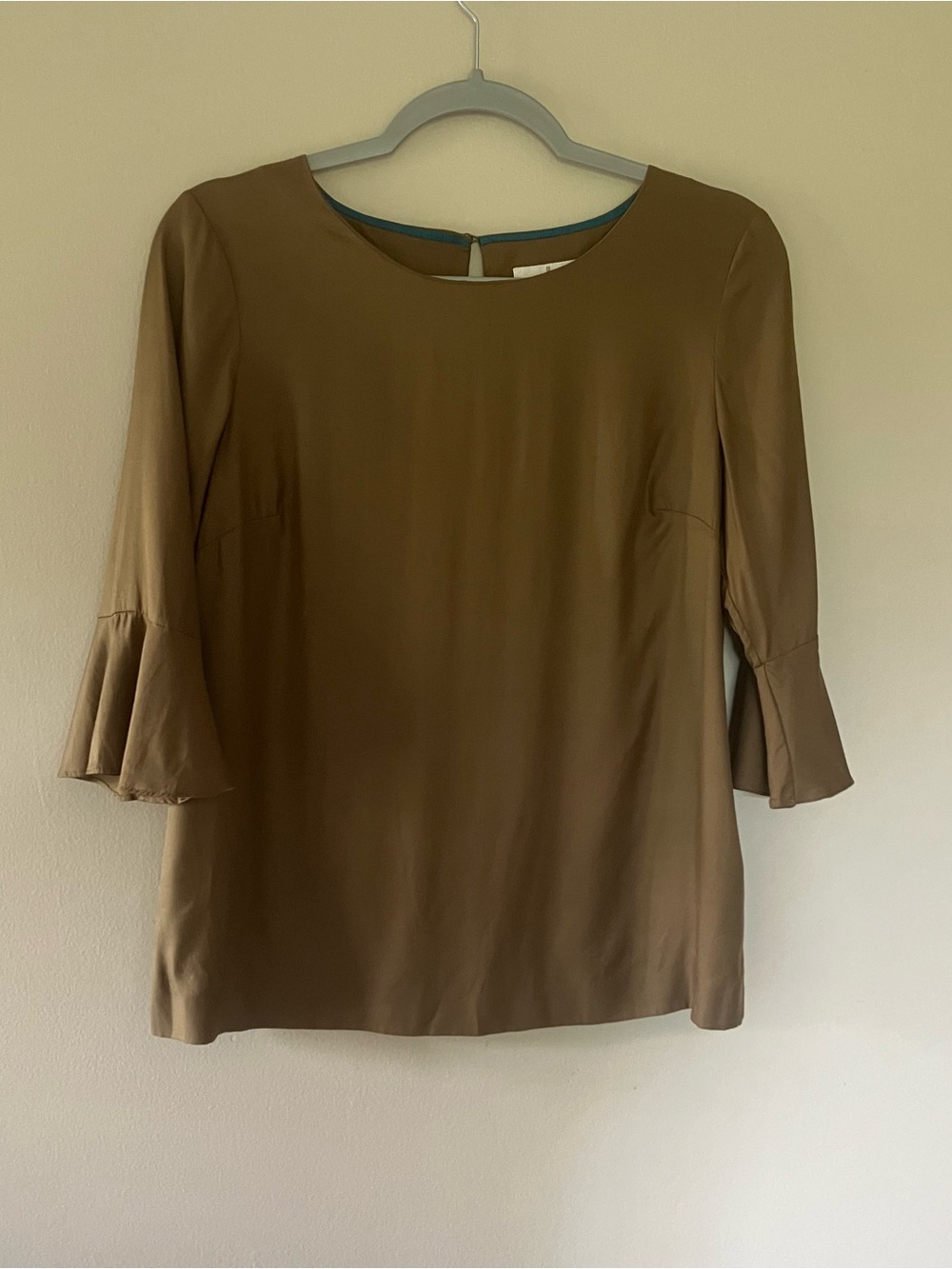 Boden Silk Blend Minimalist Bell Sleeve Blouse Olive Khaki Size 6